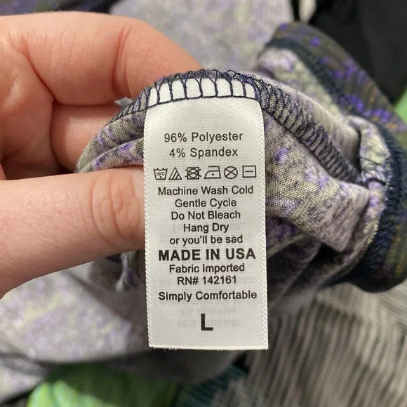 Patterned Carly - Picture 2 of 2